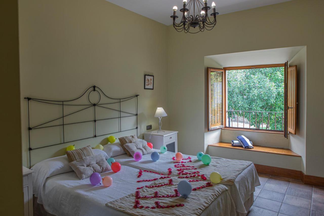 El Duende Del Chafaril Guest House San Martin De Trevejo Bagian luar foto